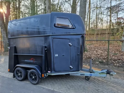 Polyester Anssems Excelente 2 paards trailer met zadelkamer